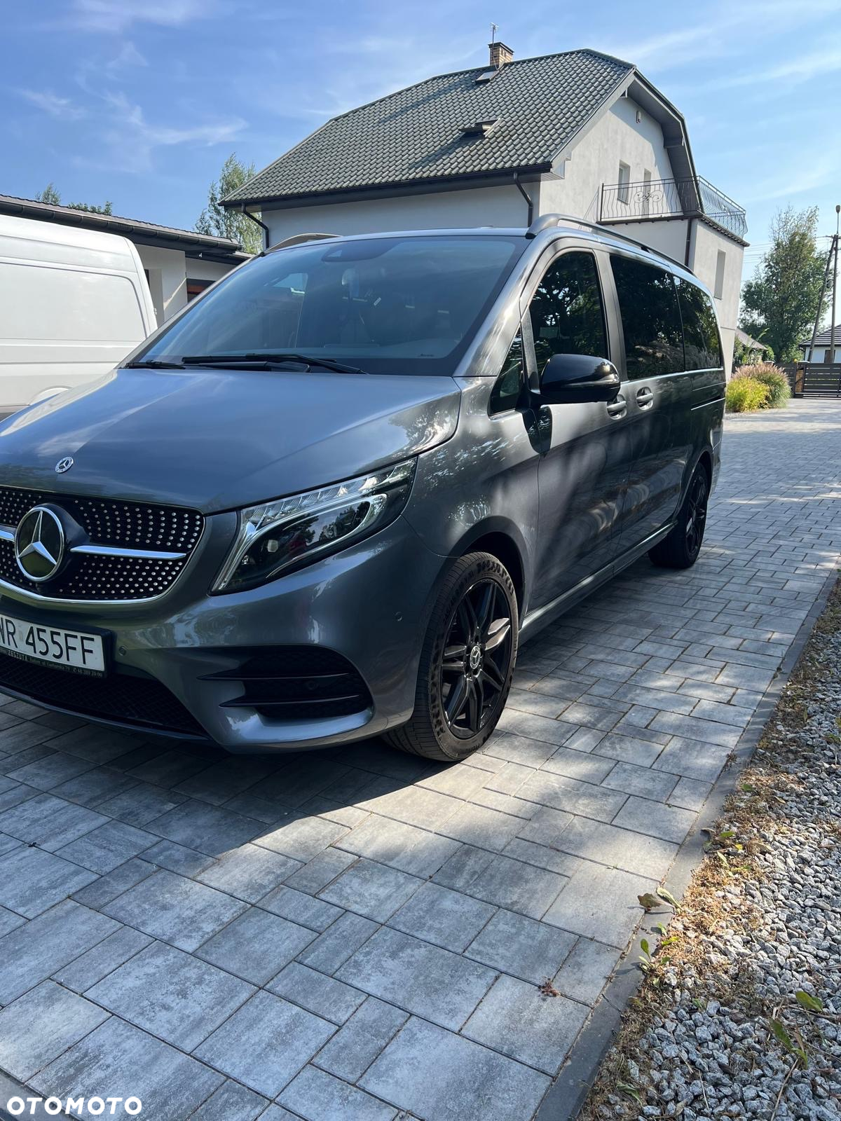 Mercedes-Benz Klasa V 300 d Exclusive 9G-Tronic (d³ugi) - 10
