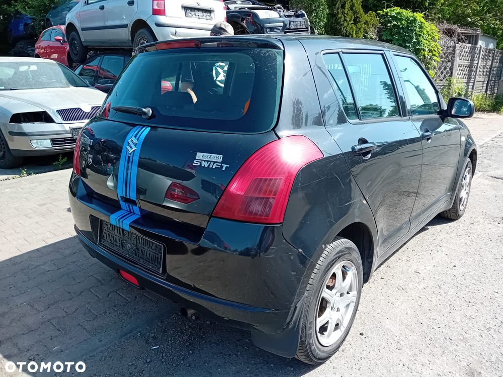 *SUZUKI SWIFT* Samochód na części - 2
