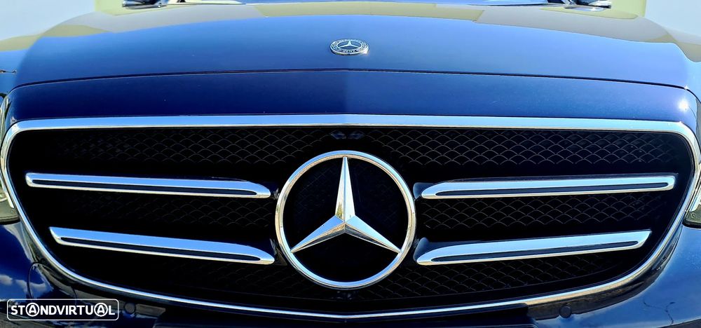 Mercedes-Benz E 300 Bluetec Hybrid Avantgarde - 24