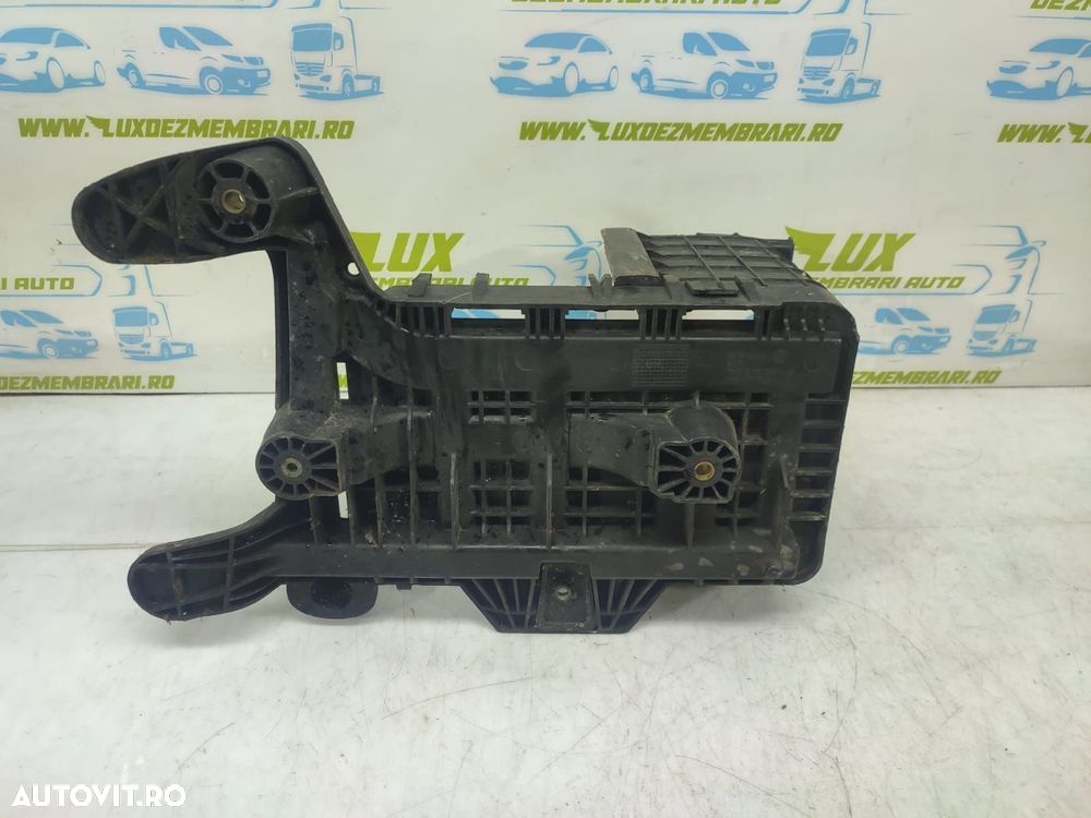Suport baterie 1k0915333b Audi A3 8P/8PA (facelift) - 3