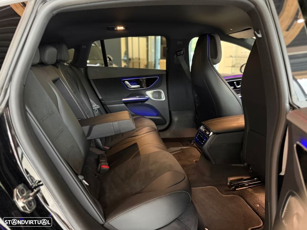 Mercedes-Benz EQE 300 AMG Line - 12