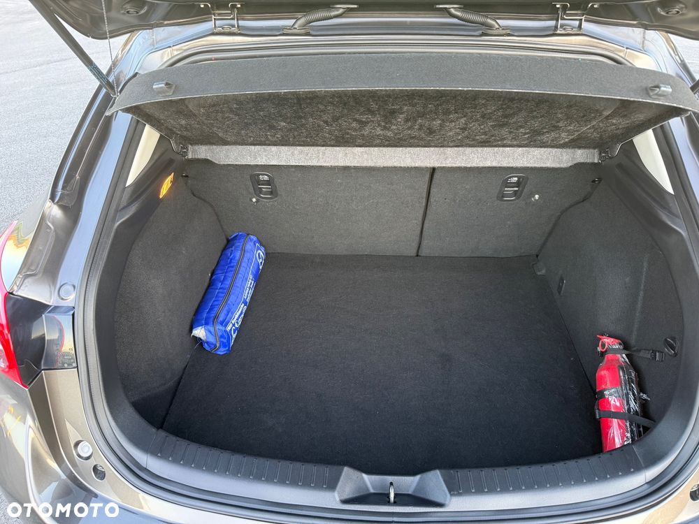 Mazda 3 SKYACTIV-G 120 Automatik Sports-Line - 16