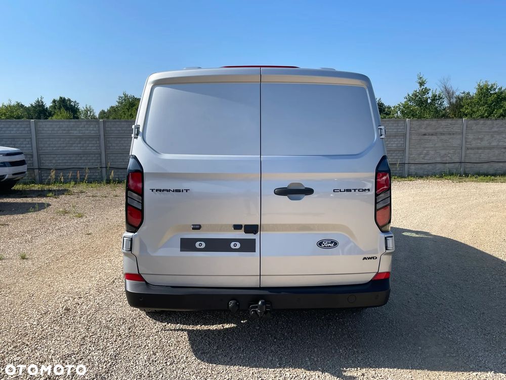 Ford Transit Custom - 10