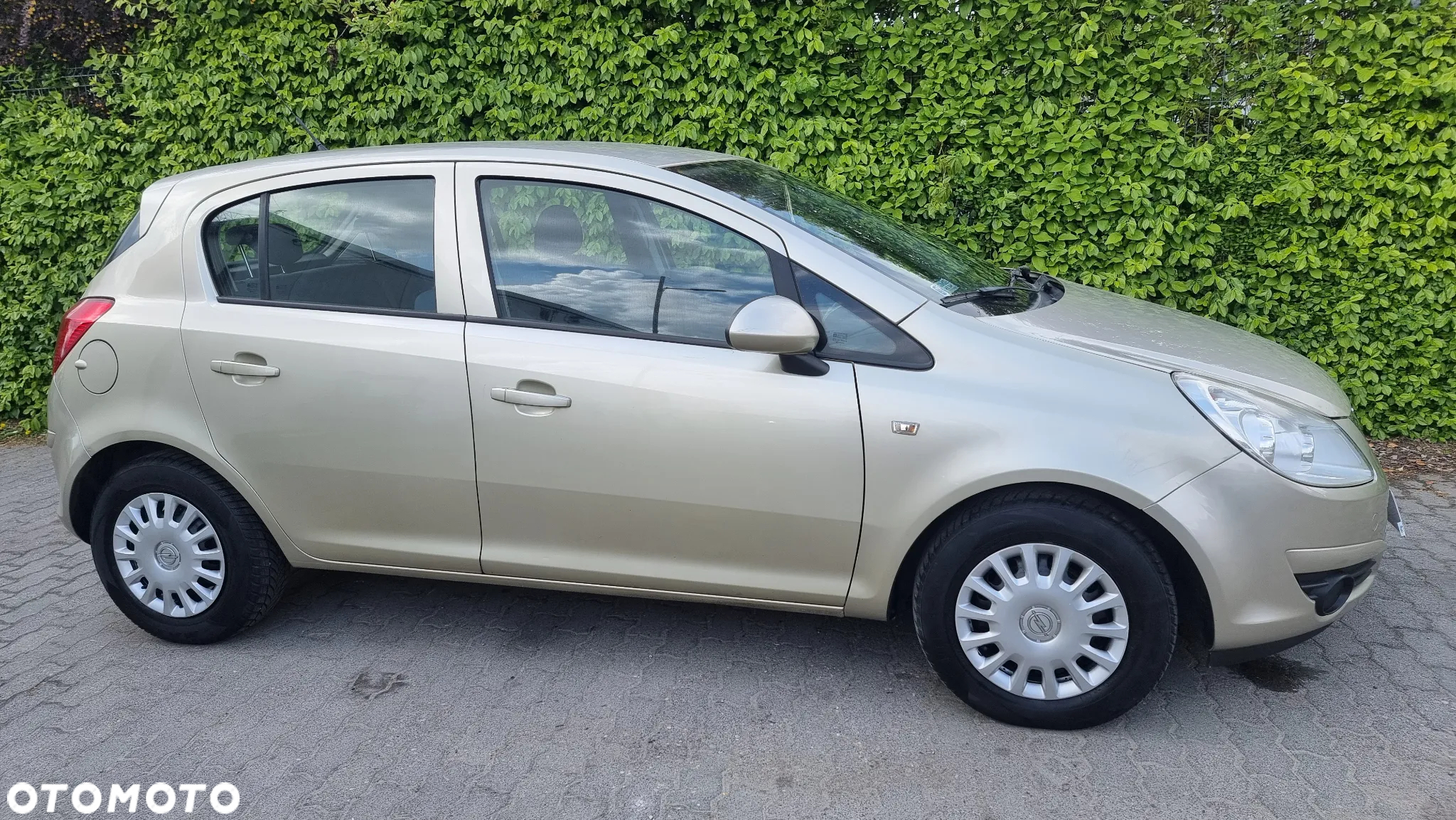 Opel Corsa 1.2 16V Cosmo - 17
