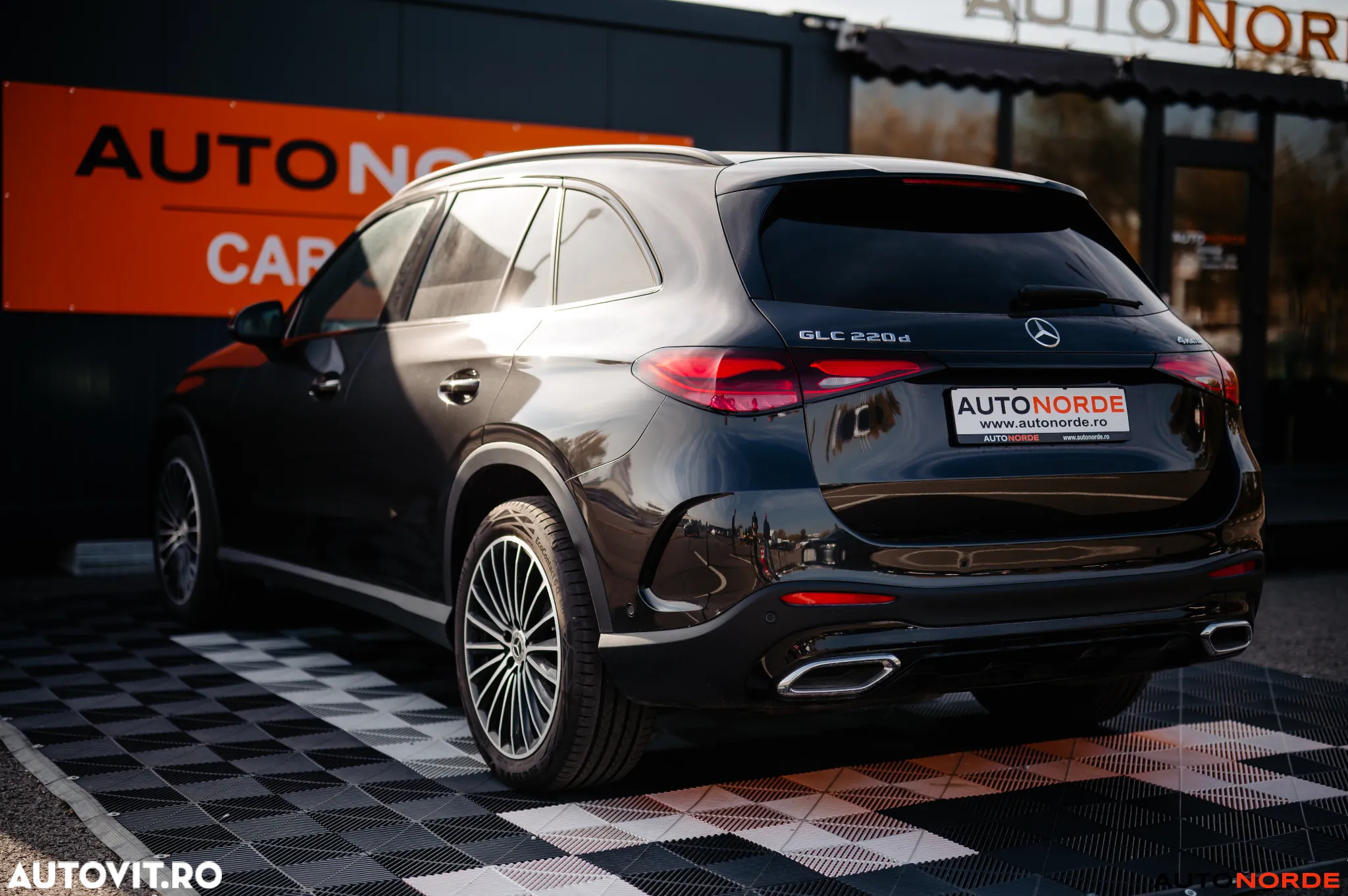 Mercedes-Benz GLC 220 d 4Matic 9G-TRONIC AMG Line Advanced - 6