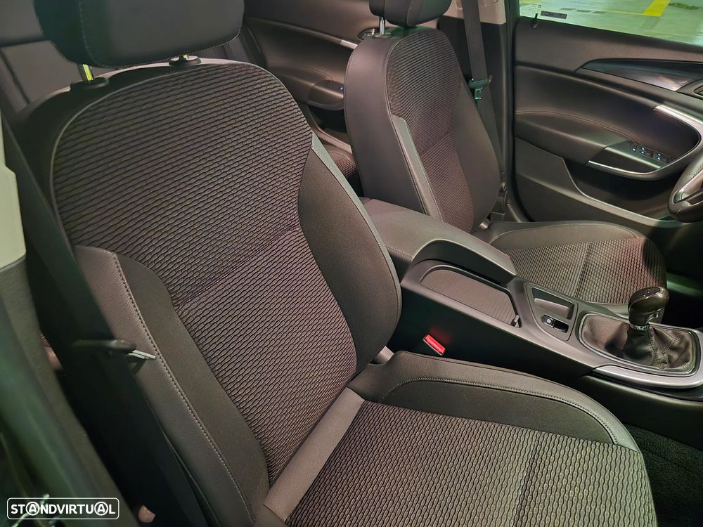 Opel Insignia Sports Tourer 1.6 CDTi Cosmo S/S — fotografia 41