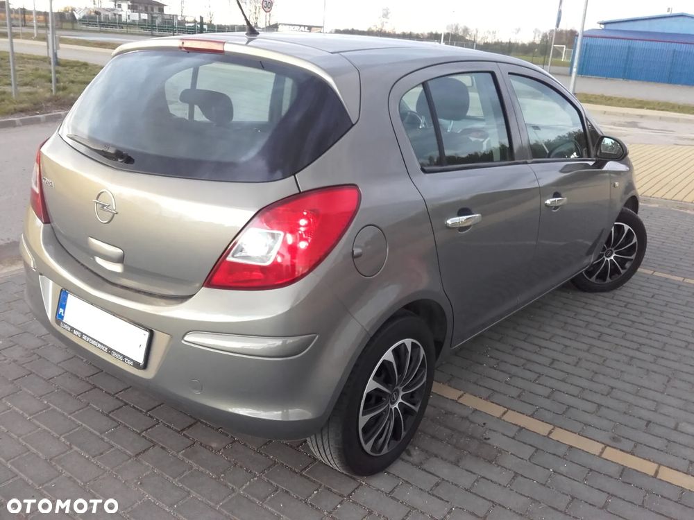 Opel Corsa - 10