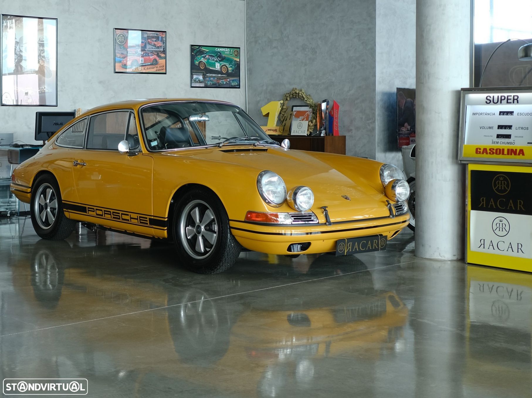 Porsche 911 Série F - 1