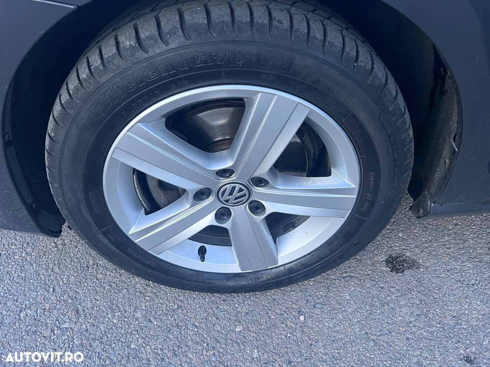 Volkswagen Golf 2.0 TDI DPF BMT DSG Highline - 28