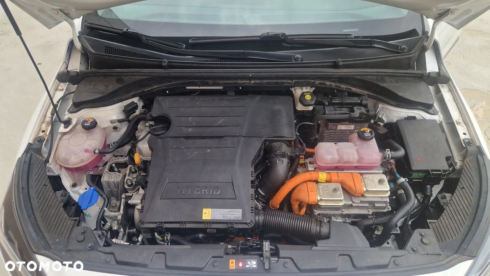Hyundai IONIQ hybrid Platinum - 11