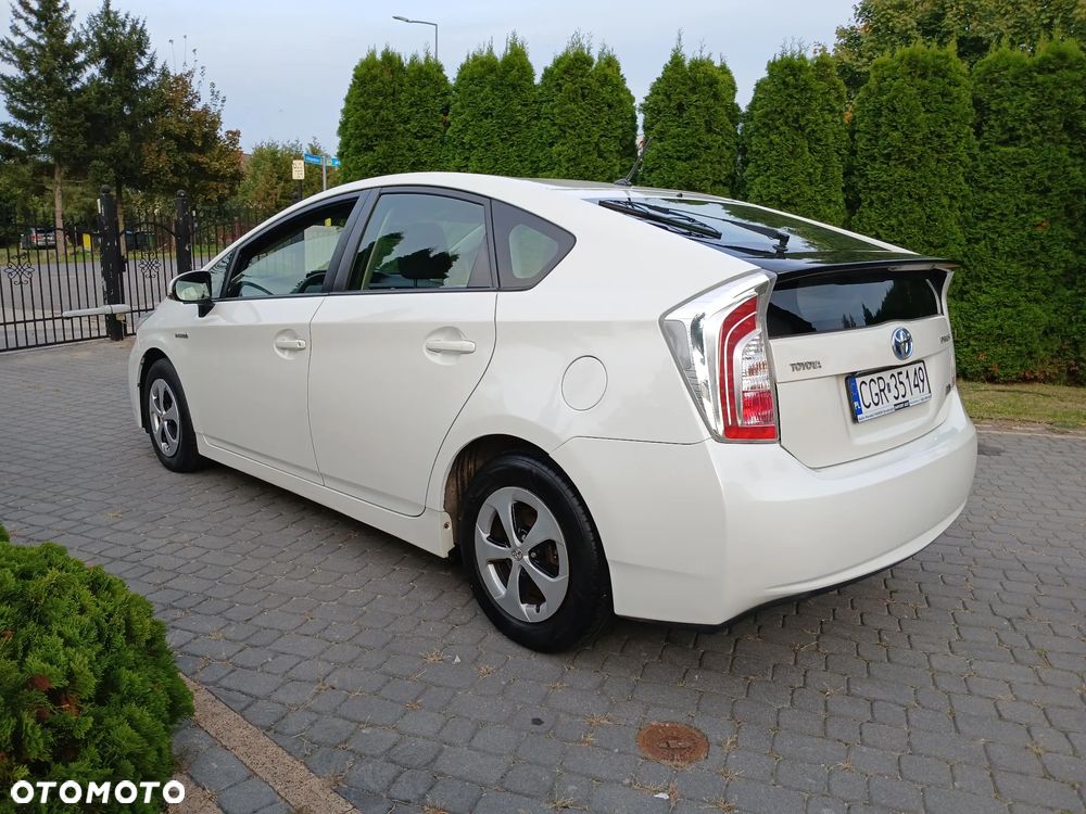 Toyota Prius - 15