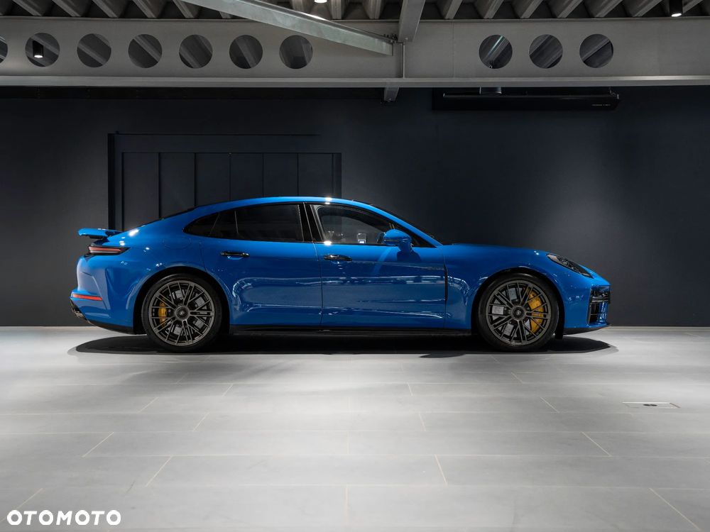Porsche Panamera Turbo S E-Hybrid PHEV - 6