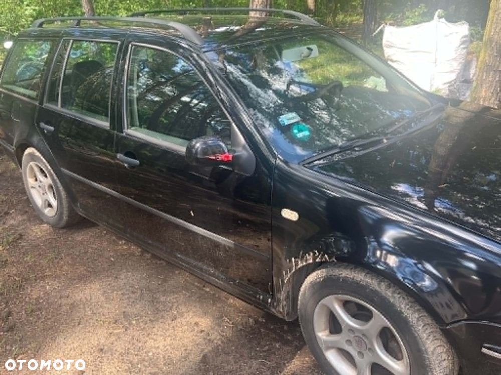 Volkswagen Golf - 1