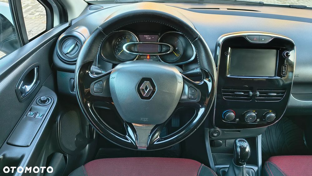 Renault Clio - 22