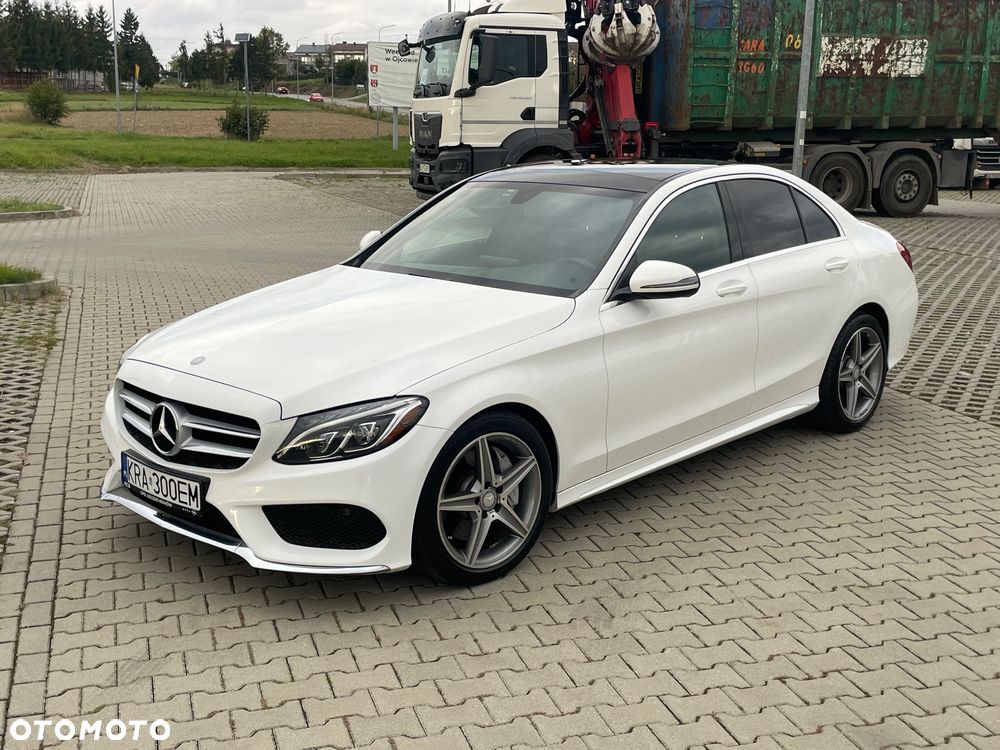 Mercedes-Benz Klasa C 300 7G-TRONIC AMG Line - 2