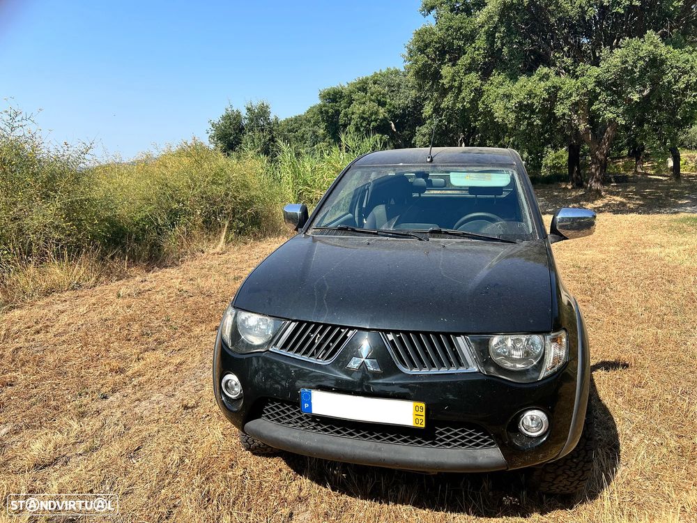 Mitsubishi L200 2.5 DI-D Club Invite AC 4WD - 2