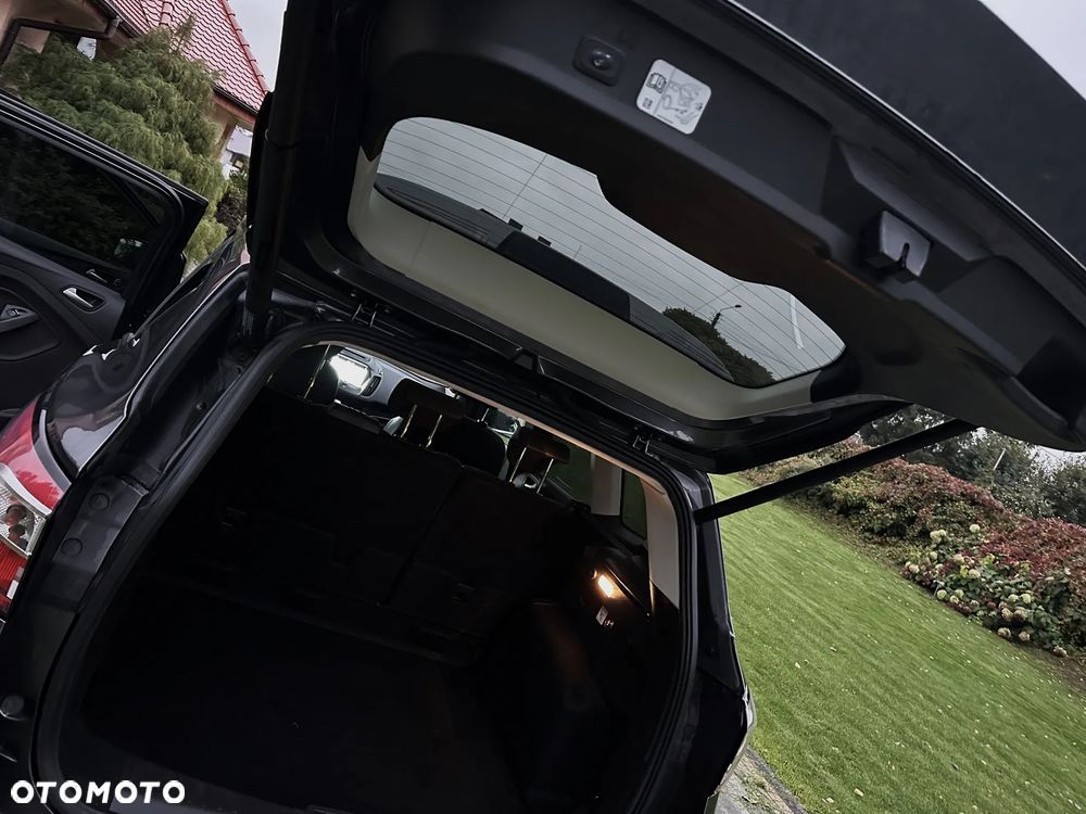 Ford Kuga 2.0 TDCi AWD Titanium - 32