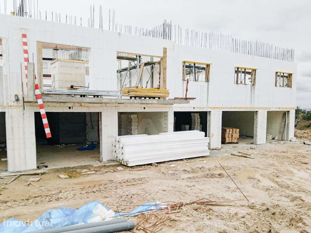 Apartamento T2 com Garagem em Leiria - Grande imagem: 4/23