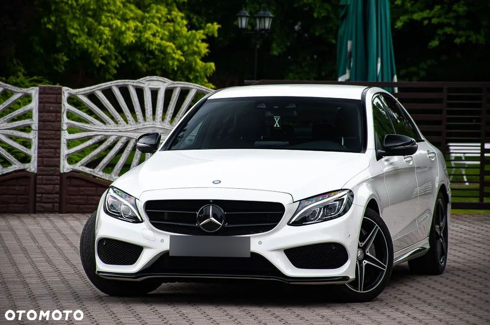 Mercedes-Benz Klasa C 400 4Matic 7G-TRONIC AMG Line - 1