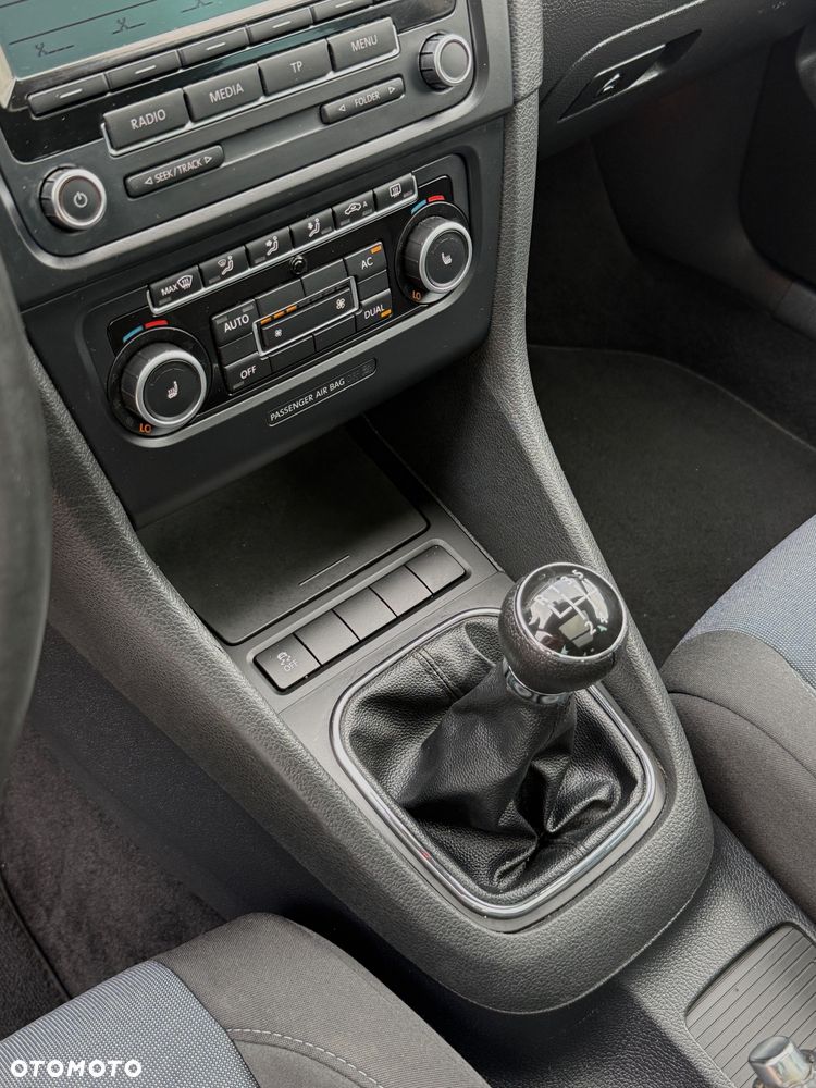 Volkswagen Golf 1.6 TDI DPF Style - 18