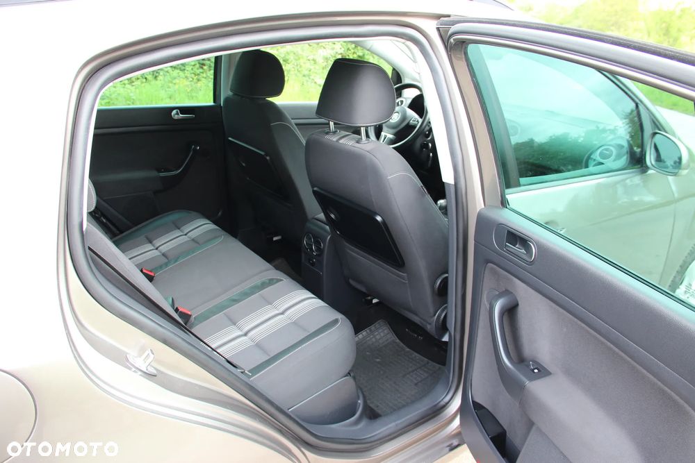 Volkswagen Golf Plus 1.6 TDI DPF DSG MATCH - 20