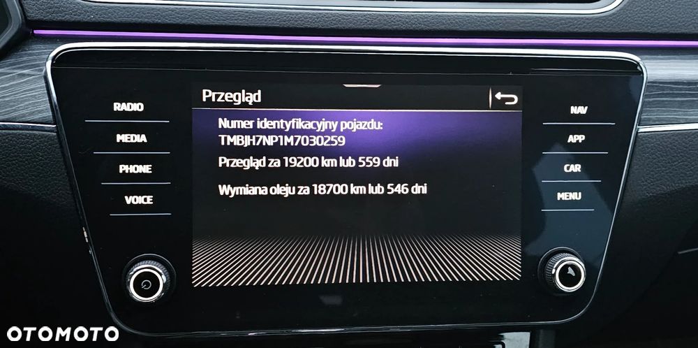 Skoda Superb 2.0 TDI DSG Premium Edition - 29