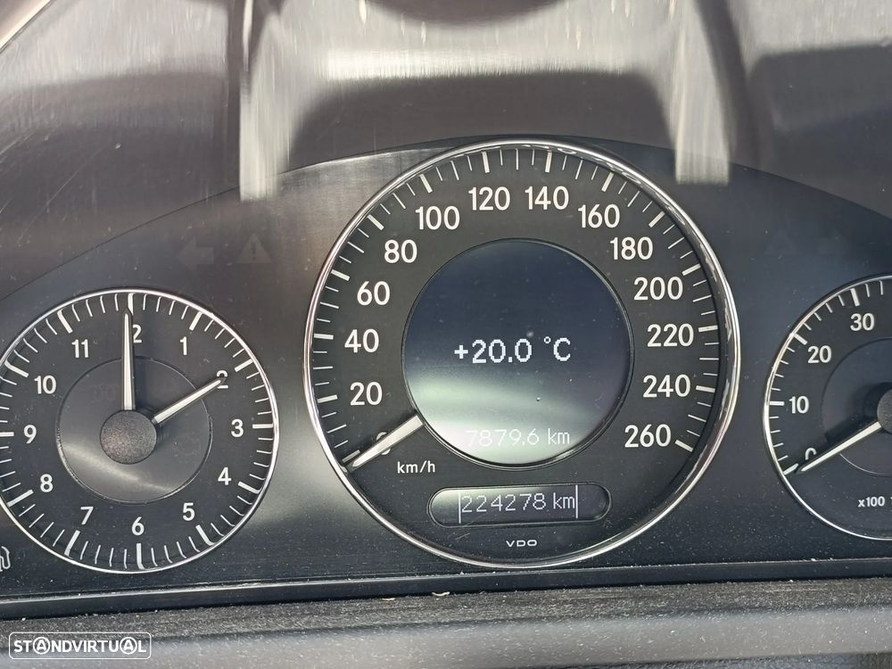 Mercedes-Benz CLK 200 K Avantgarde Aut. - 5