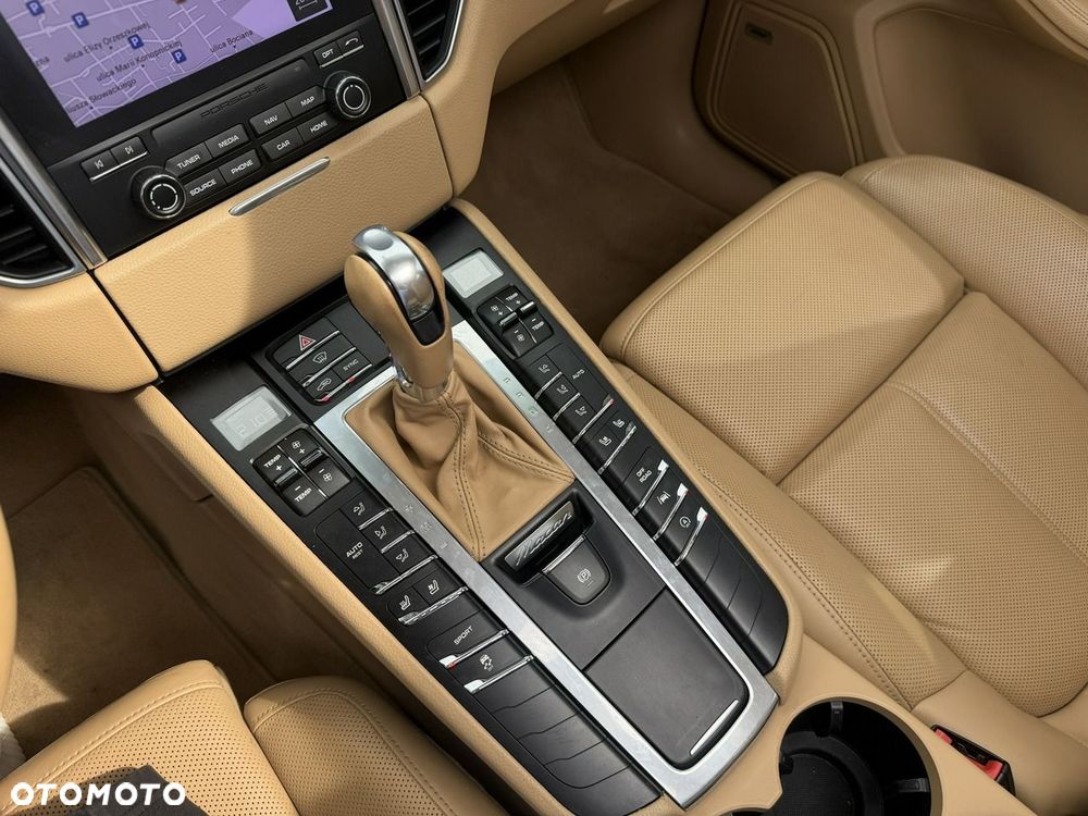 Porsche Macan S PDK - 35