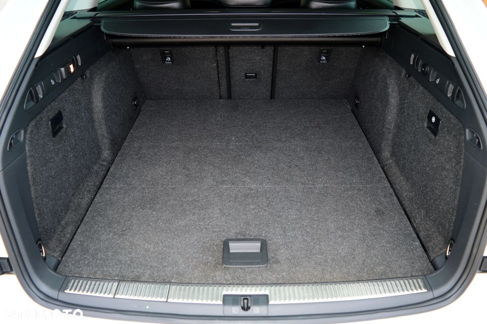 Skoda Superb 2.0 TDI 4x4 DSG L&K - 40