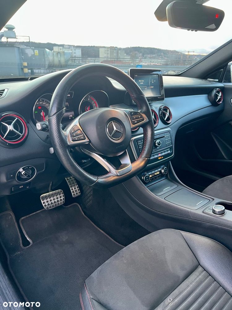 Mercedes-Benz CLA 250 Sport 4-Matic - 25
