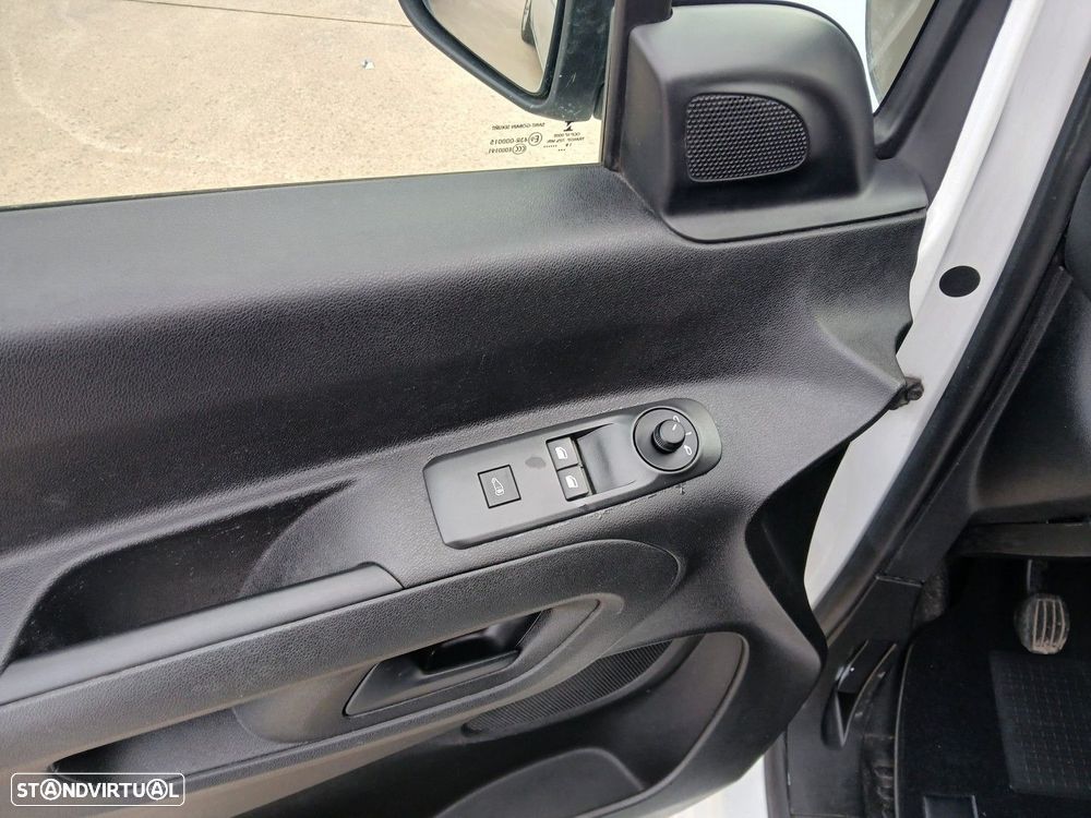 Peugeot Partner 1.6 BlueHDi L1 Premium 3L - 12