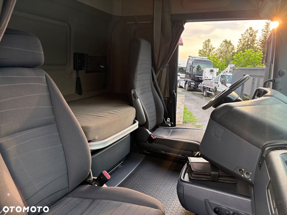 Scania R 450 | HIGHLINE | EURO 6 | RETARDER | CAŁA NA PODUSZKACH | HYDRAULIKA | WEBASTO | OPONY 90% | SPROWADZONA - 20