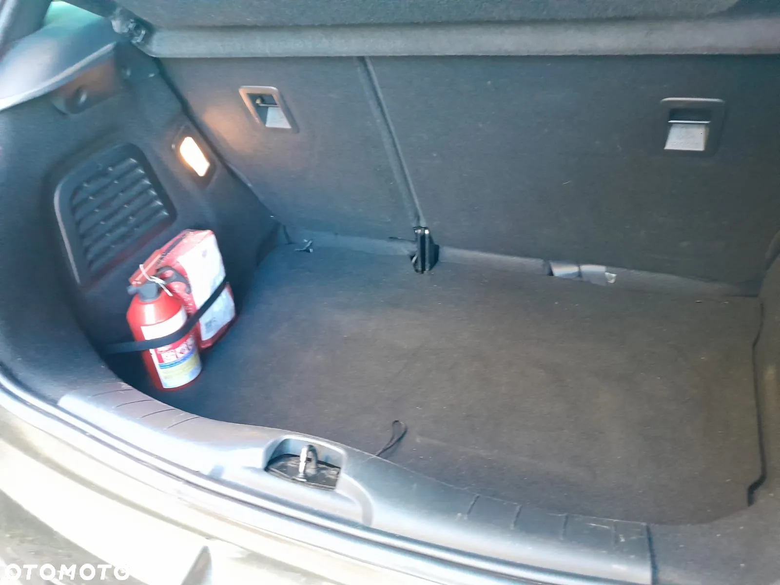 Citroën DS3 1.6 e-HDi SoChic - 24