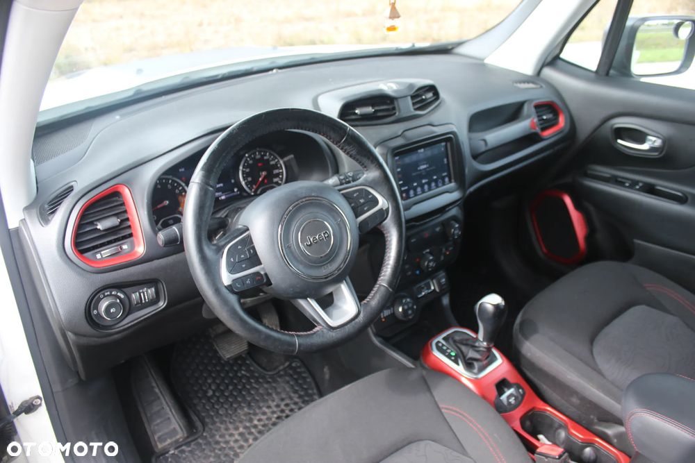 Jeep Renegade - 23