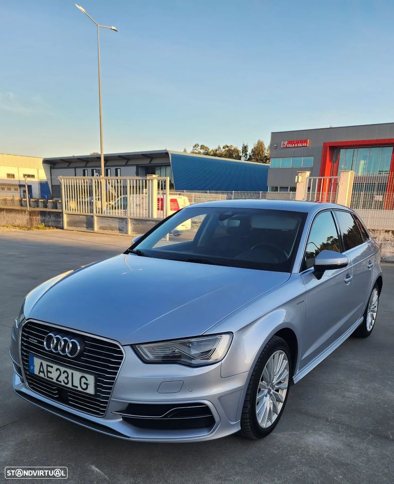 Audi A3 Sportback - 1