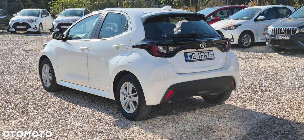 Toyota Yaris 1.5 Comfort CVT - 6