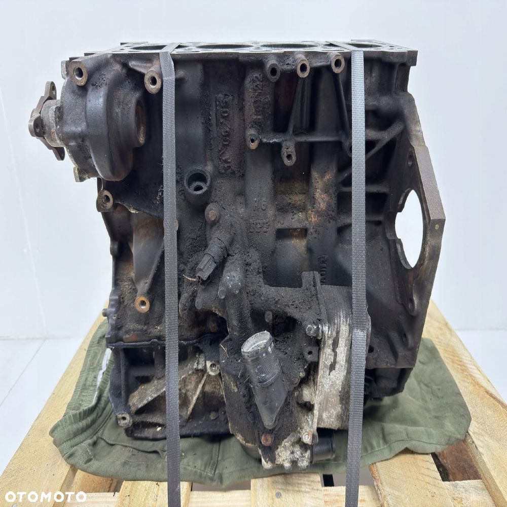 BLOK SILNIKA M9R782 Renault Trafic Nissan Primastar Opel Vivaro 2.0 DCI - 16