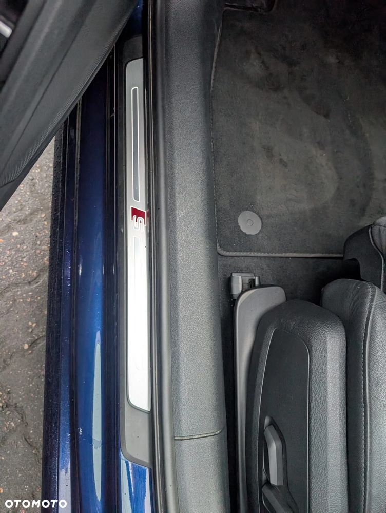 Audi A4 Limousine - 23