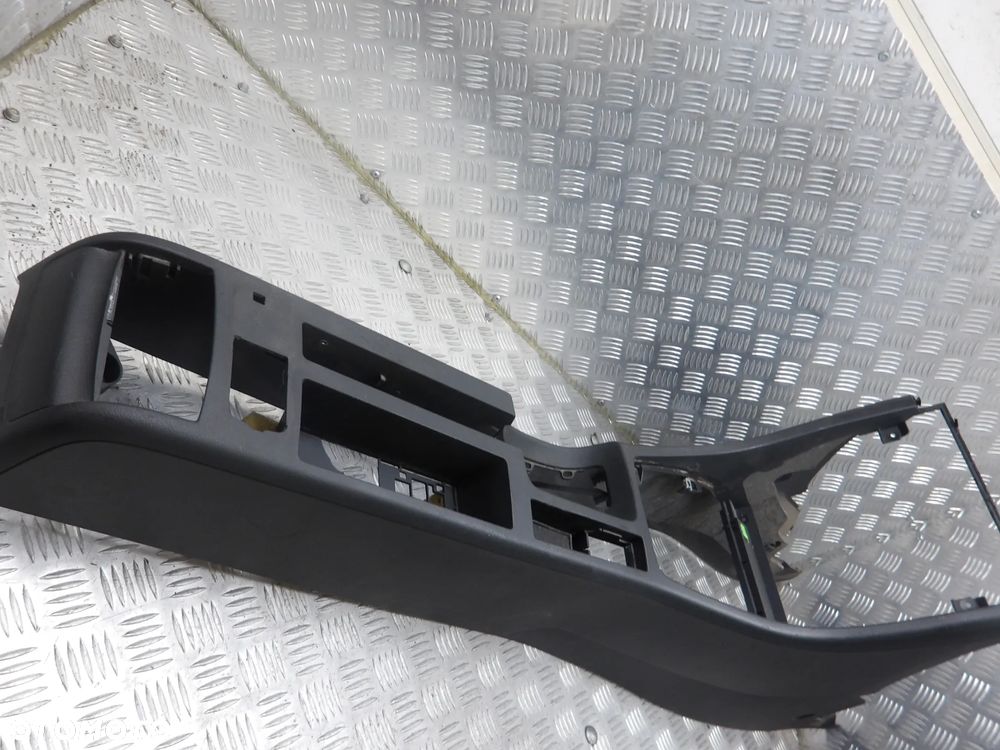 AUDI A4 B7 SEDAN 04-08 2.0TDI TUNEL ŚRODKOWY - 2