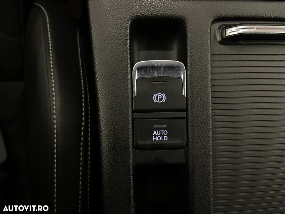 Volkswagen Passat 2.0 TDI DSG Highline - 31