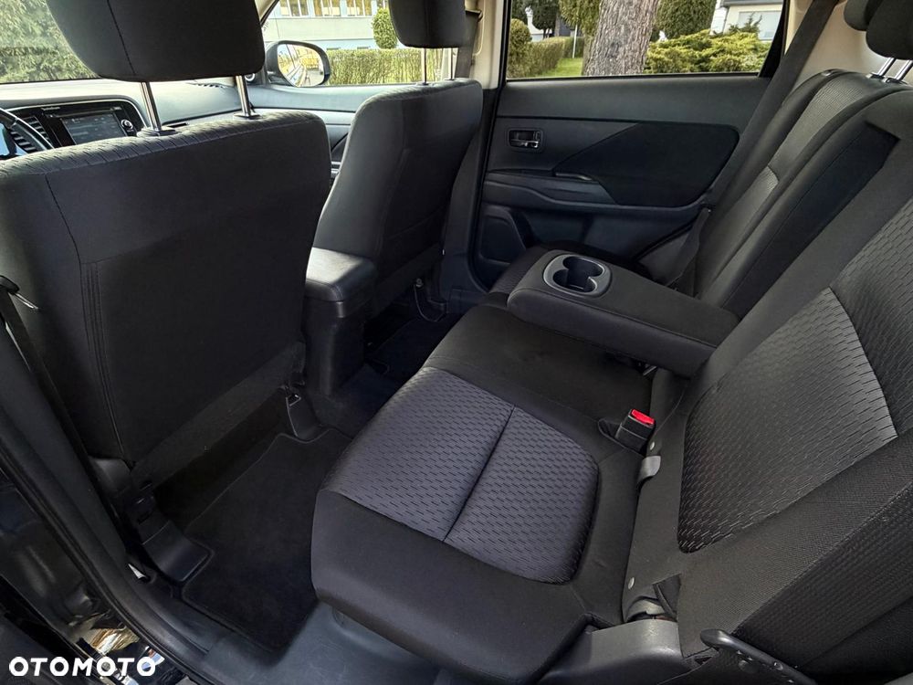 Mitsubishi Outlander 2.2 DI-D 4WD Top - 20