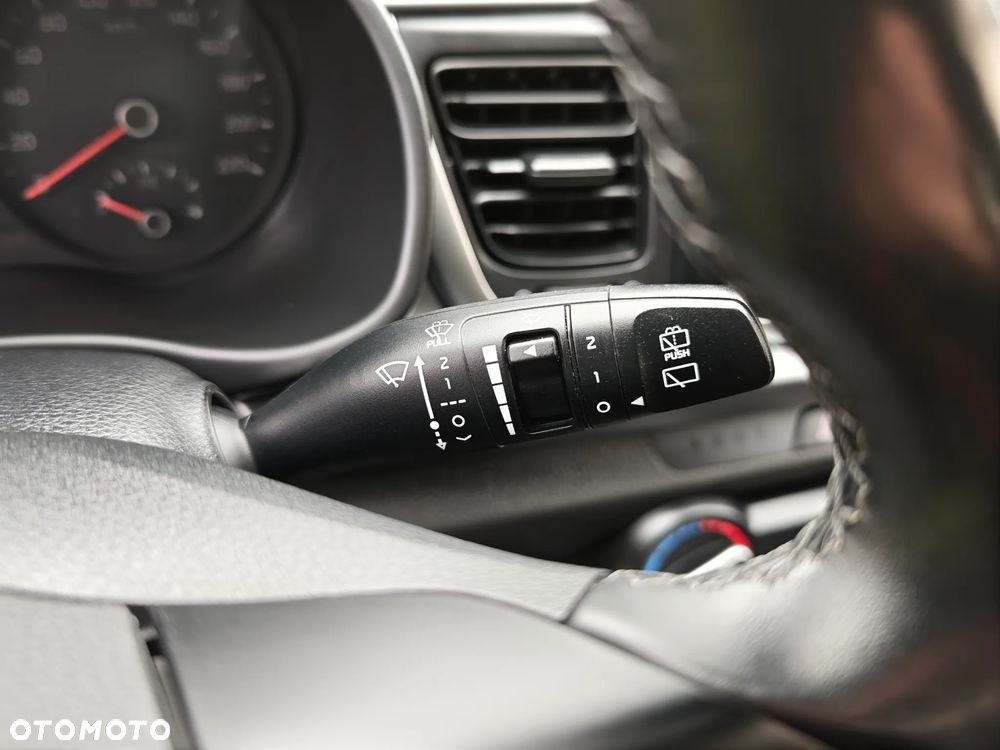 Kia Rio 1.2 L - 31