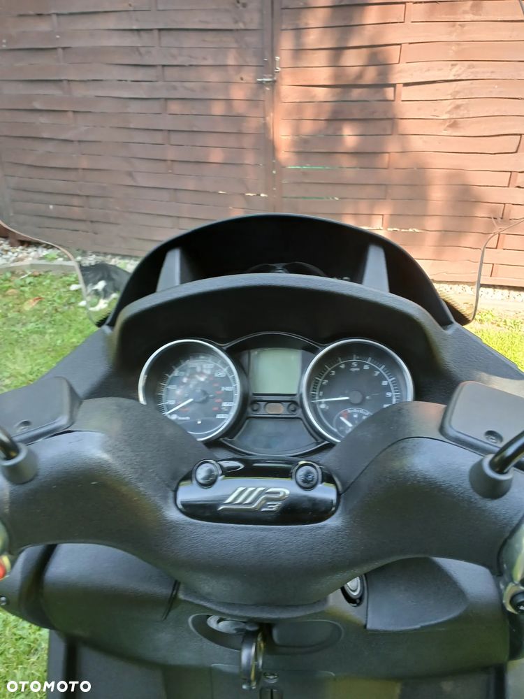 Piaggio MP-3 - 20