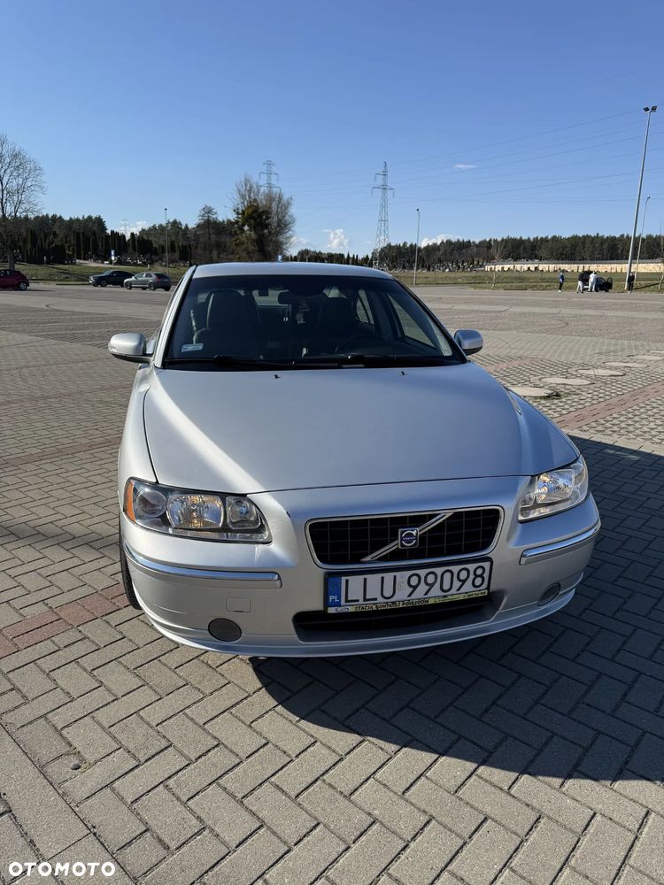 Volvo S60 2.5T Momentum - 2