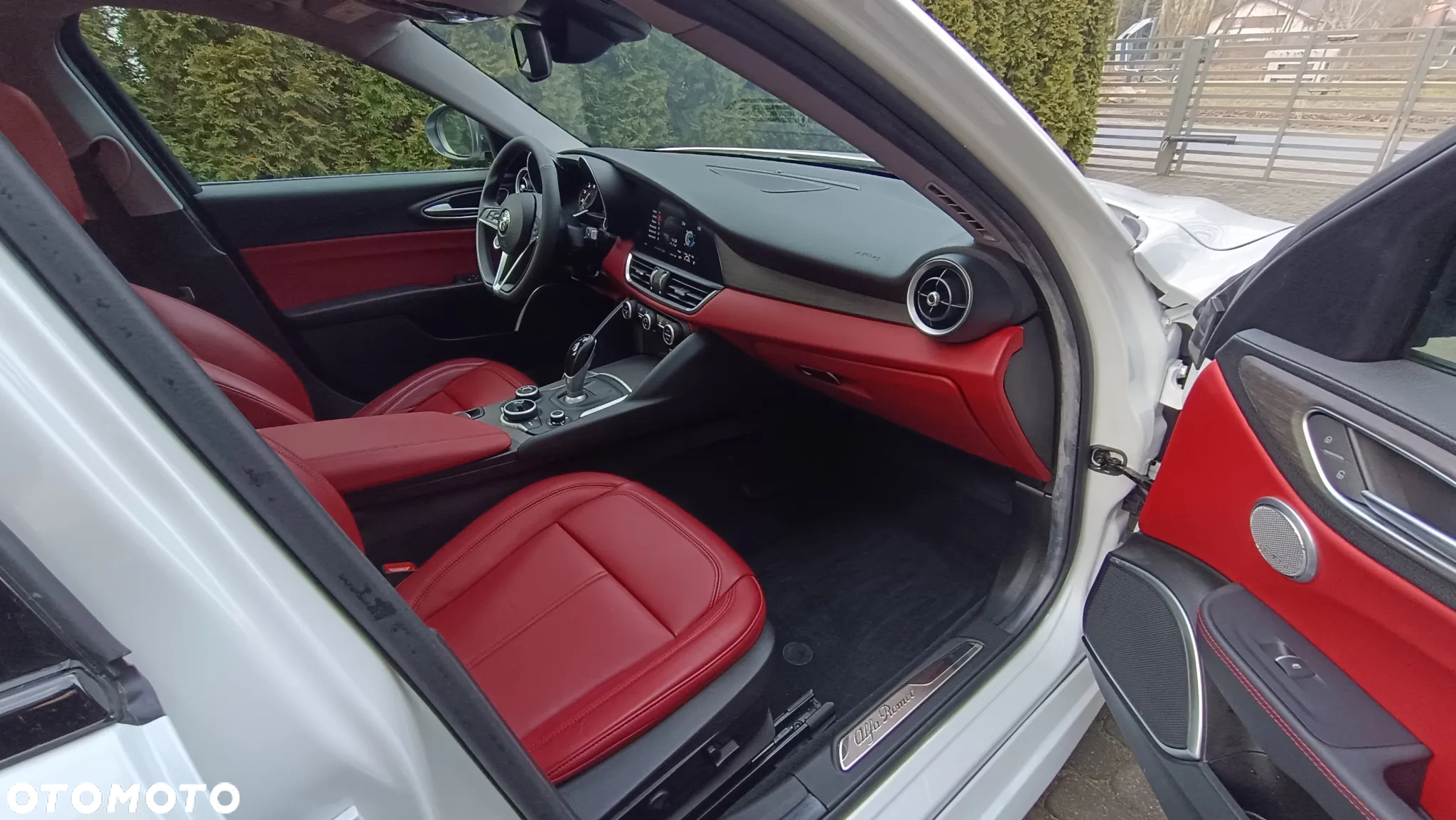 Alfa Romeo Giulia 2.0 Turbo 16V AT8-Q4 Ti - 18