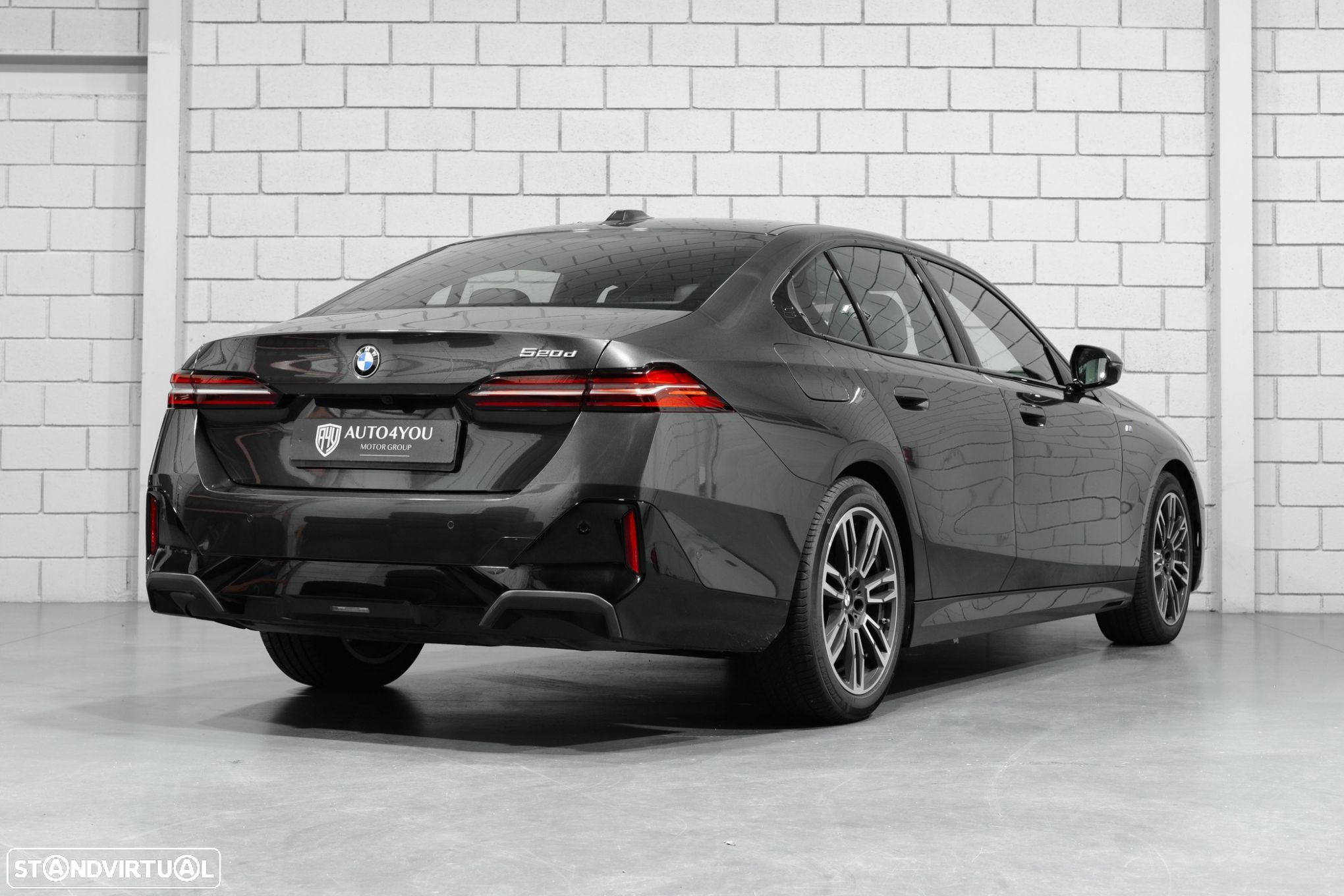 BMW 520 d Pack Desportivo M - 4