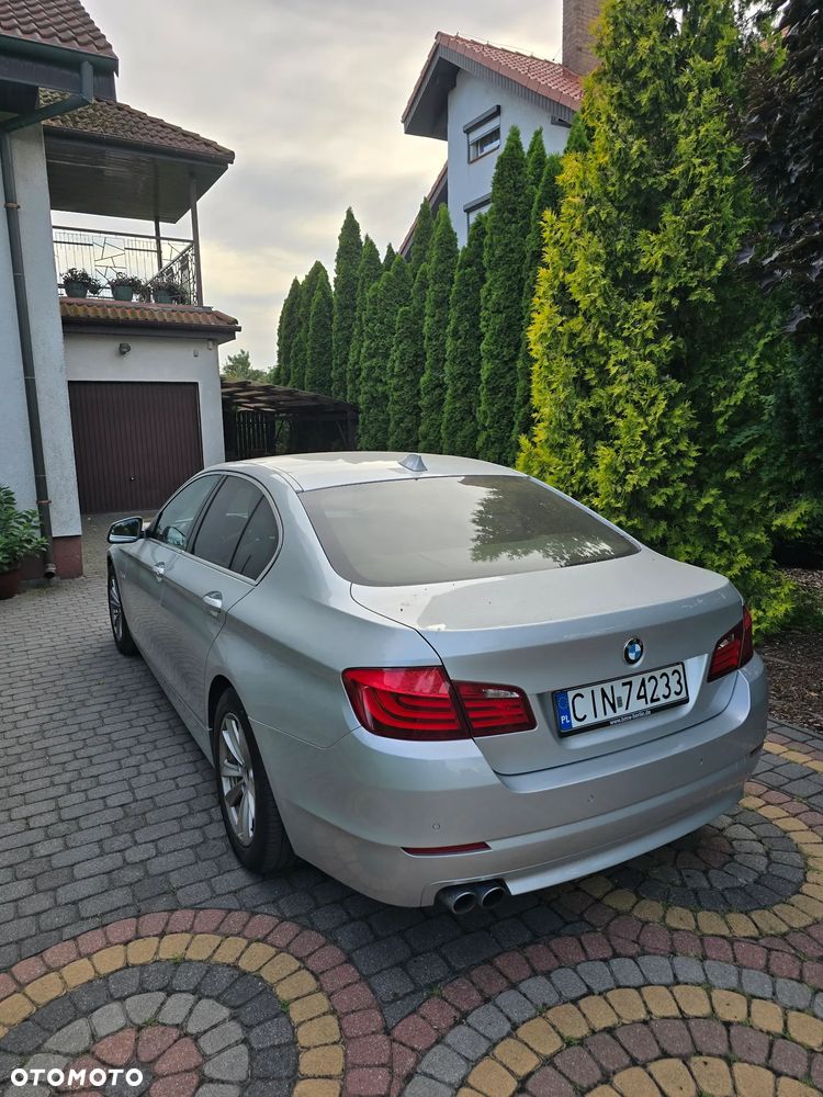 BMW Seria 5 530d xDrive Modern Line - 3