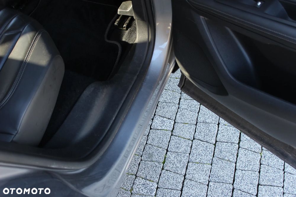 Peugeot 3008 THP 165 EAT6 Stop & Start Allure - 12