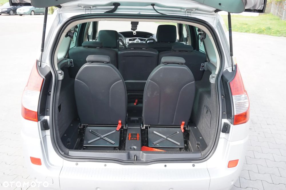 Renault Scenic 2.0T 16V Privilege - 9