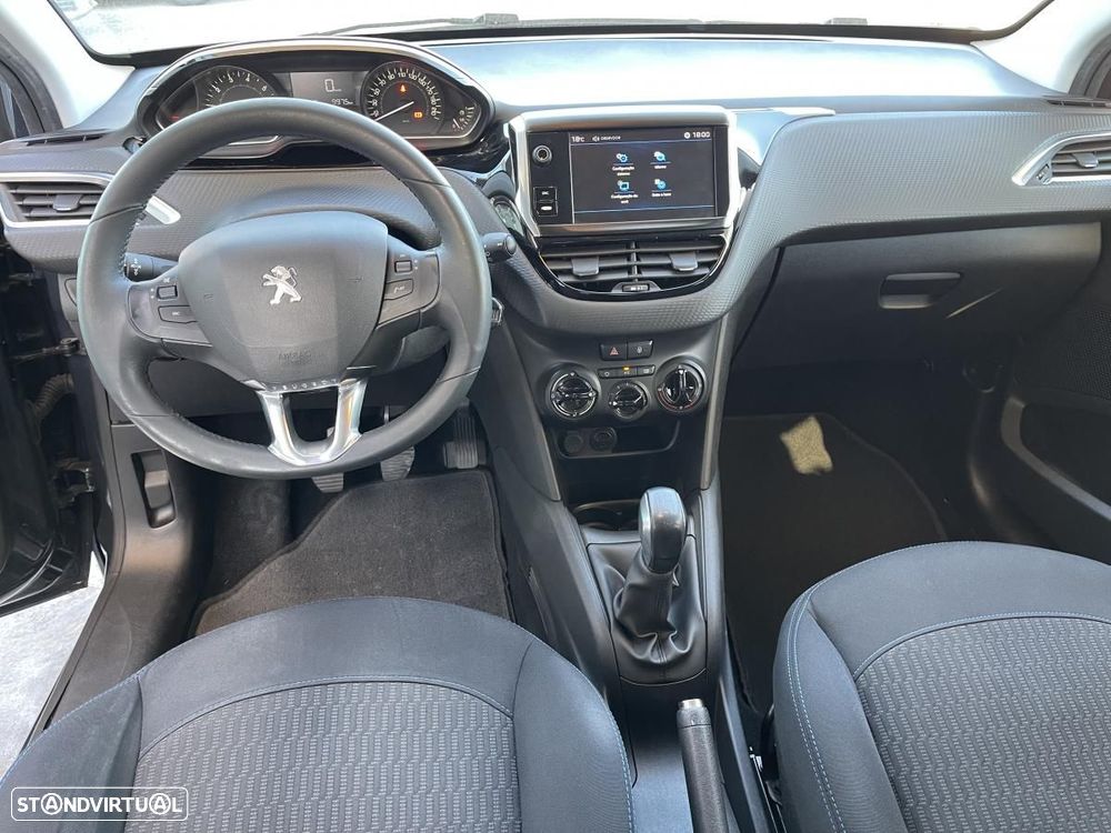 Peugeot 208 1.2 PureTech Style - 13